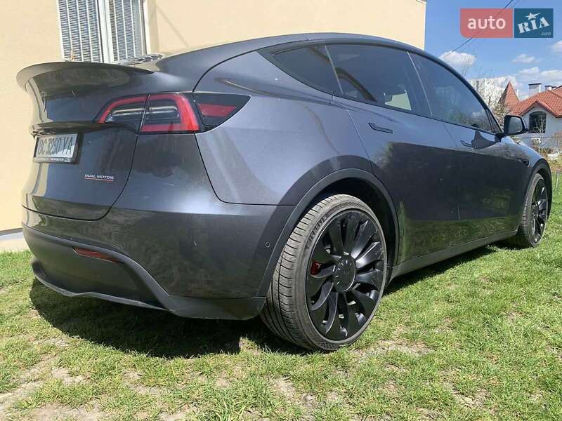 Внедорожник / Кроссовер Tesla Model Y 2022 в Винниках