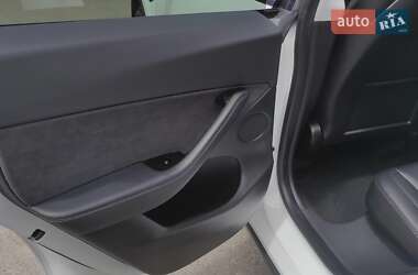 Позашляховик / Кросовер Tesla Model Y 2020 в Києві