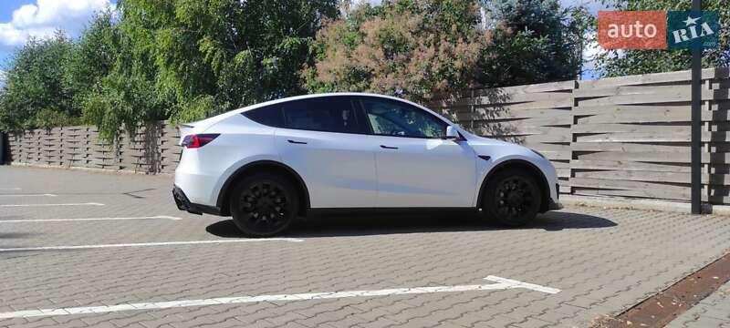 Позашляховик / Кросовер Tesla Model Y 2020 в Києві
