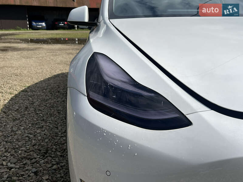 Позашляховик / Кросовер Tesla Model Y 2020 в Стрию