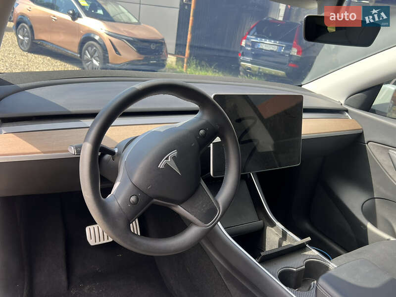 Позашляховик / Кросовер Tesla Model Y 2020 в Стрию