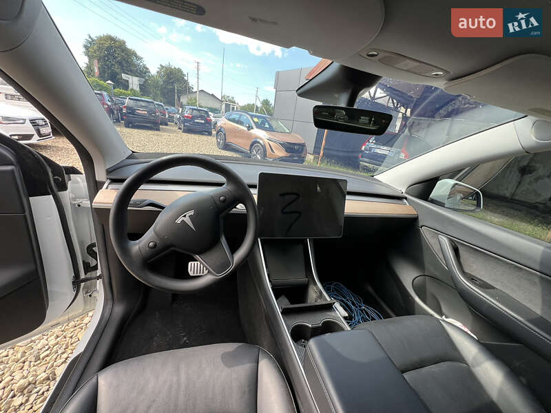 Позашляховик / Кросовер Tesla Model Y 2020 в Стрию