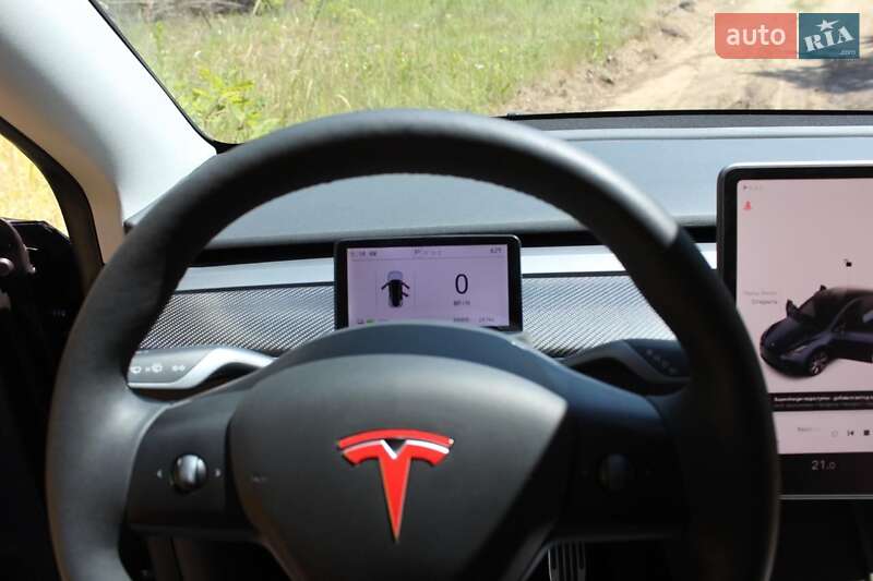 Позашляховик / Кросовер Tesla Model Y 2023 в Львові