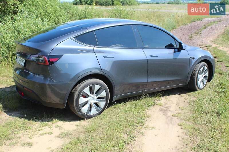 Позашляховик / Кросовер Tesla Model Y 2023 в Львові