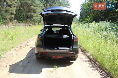 Позашляховик / Кросовер Tesla Model Y 2023 в Львові