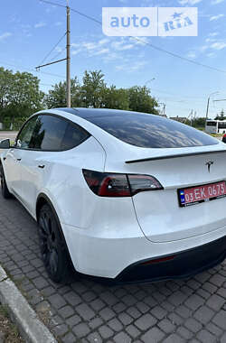 Внедорожник / Кроссовер Tesla Model Y 2021 в Луцке