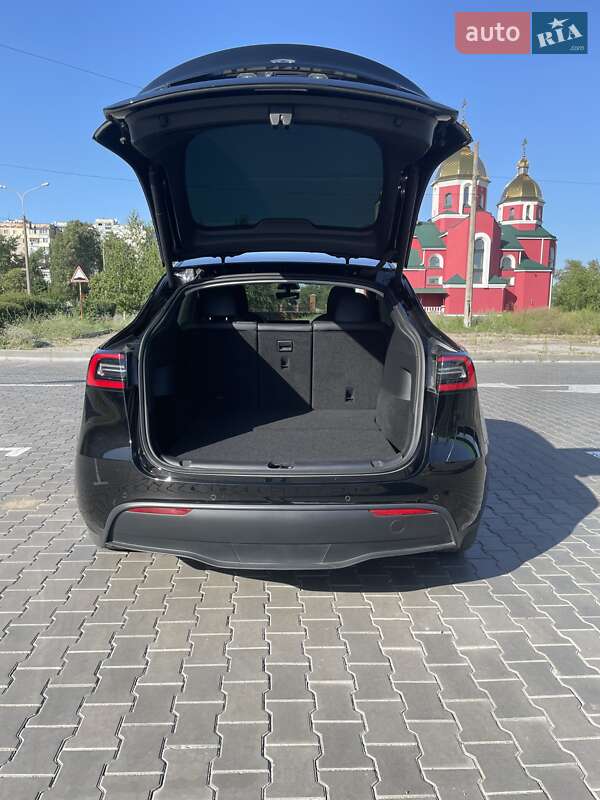 Позашляховик / Кросовер Tesla Model Y 2020 в Кам'янському