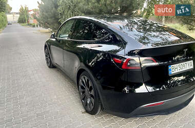 Внедорожник / Кроссовер Tesla Model Y 2023 в 