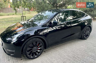 Внедорожник / Кроссовер Tesla Model Y 2023 в 