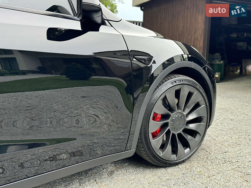 Внедорожник / Кроссовер Tesla Model Y 2022 в Харькове