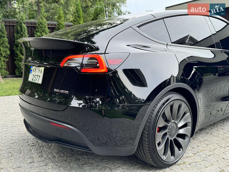 Внедорожник / Кроссовер Tesla Model Y 2022 в Харькове