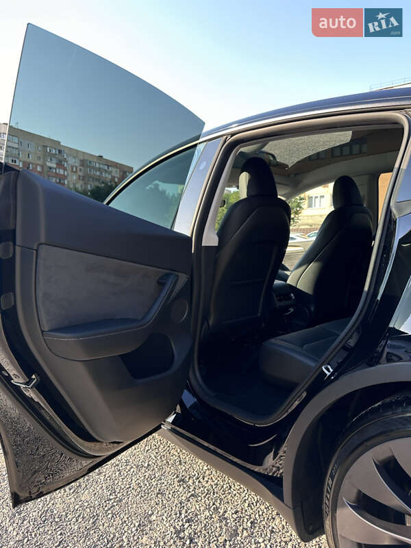 Позашляховик / Кросовер Tesla Model Y 2023 в Вінниці фото 10 Позашляховик / Кросовер Tesla Model Y 2023 в Вінниці