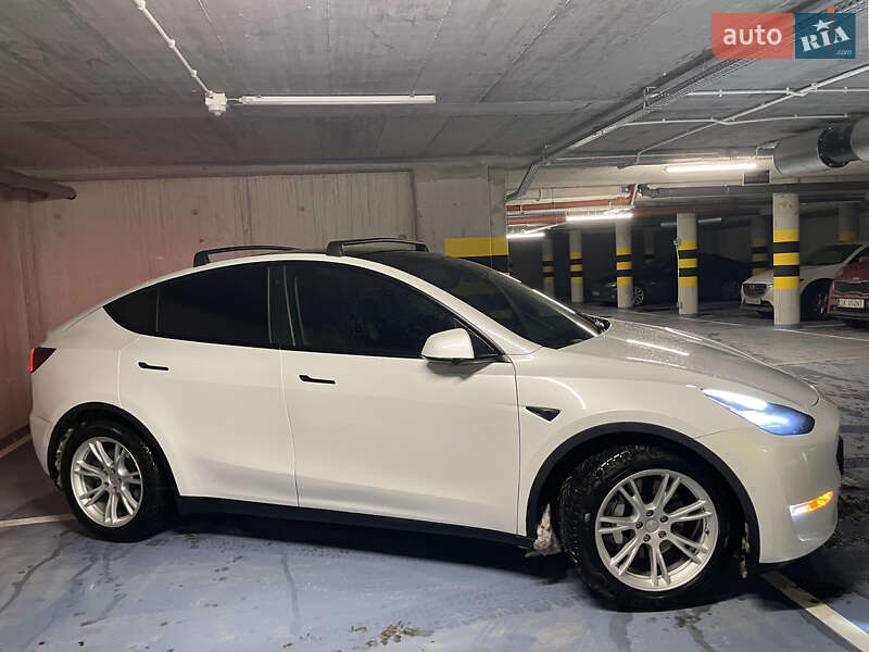 Внедорожник / Кроссовер Tesla Model Y 2021 в Днепре