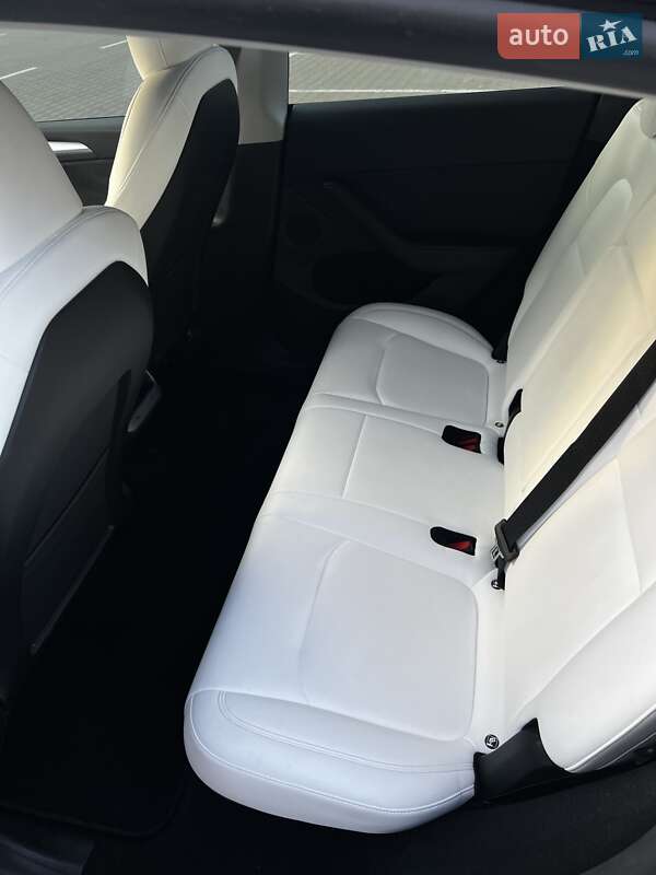 Внедорожник / Кроссовер Tesla Model Y 2023 в Киеве фото 15 Внедорожник / Кроссовер Tesla Model Y 2023 в Киеве
