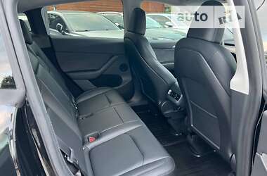 Позашляховик / Кросовер Tesla Model Y 2022 в 