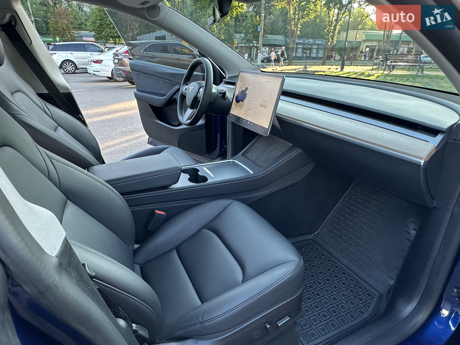 2022 Tesla Model Y - мініатюра 16