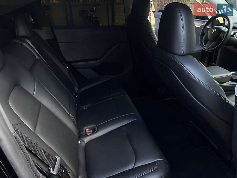 Внедорожник / Кроссовер Tesla Model Y 2023 в Харькове