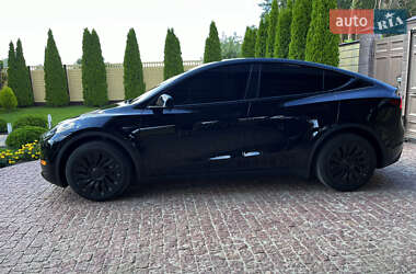 Внедорожник / Кроссовер Tesla Model Y 2023 в 