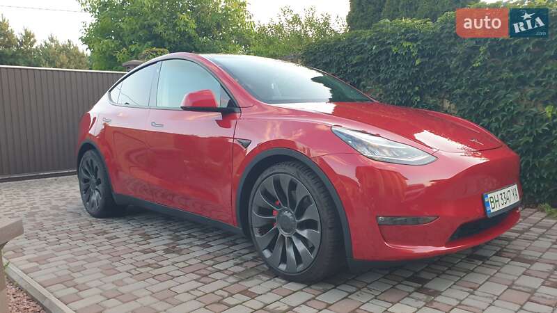 Позашляховик / Кросовер Tesla Model Y 2020 в Києві