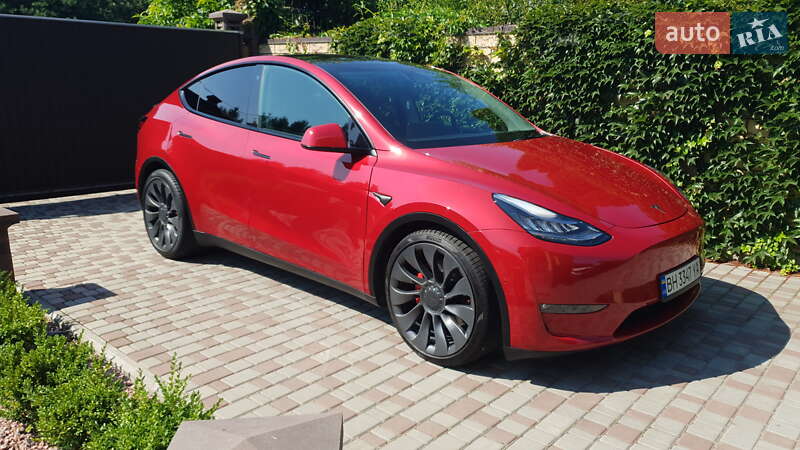 Позашляховик / Кросовер Tesla Model Y 2020 в Києві