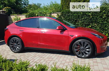 Позашляховик / Кросовер Tesla Model Y 2020 в Києві