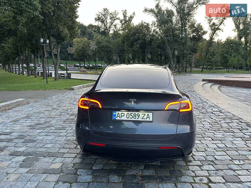 Внедорожник / Кроссовер Tesla Model Y 2023 в Киеве