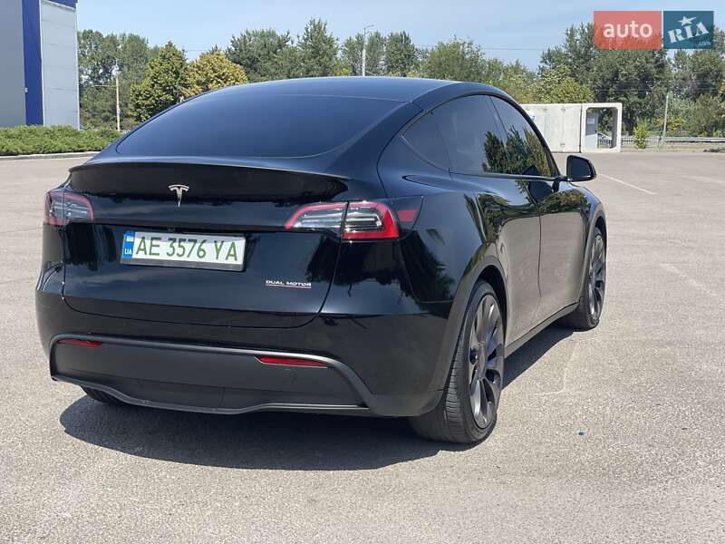 Внедорожник / Кроссовер Tesla Model Y 2023 в Днепре