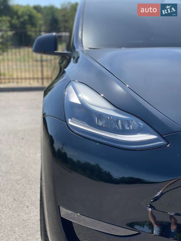 Внедорожник / Кроссовер Tesla Model Y 2023 в Днепре