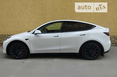 Позашляховик / Кросовер Tesla Model Y 2022 в Львові