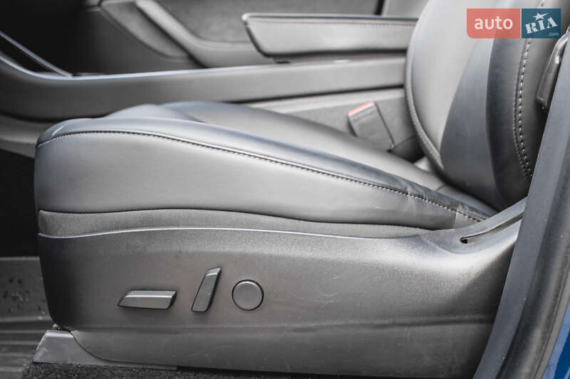 Внедорожник / Кроссовер Tesla Model Y 2020 в Хусте