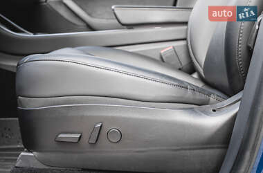 Внедорожник / Кроссовер Tesla Model Y 2020 в 