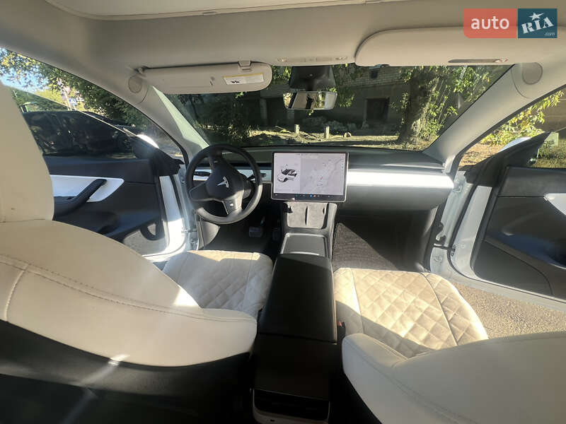 Внедорожник / Кроссовер Tesla Model Y 2022 в Николаеве