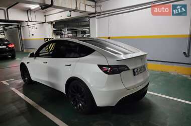 Внедорожник / Кроссовер Tesla Model Y 2022 в Киеве