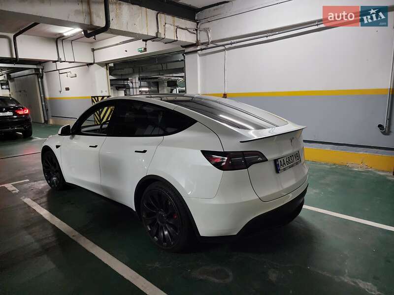 Позашляховик / Кросовер Tesla Model Y 2022 в Києві