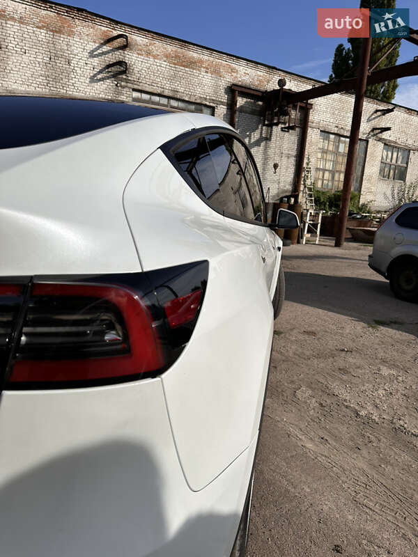 Внедорожник / Кроссовер Tesla Model Y 2022 в Черкассах фото 4 Внедорожник / Кроссовер Tesla Model Y 2022 в Черкассах