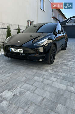 Позашляховик / Кросовер Tesla Model Y 2021 в Дрогобичі