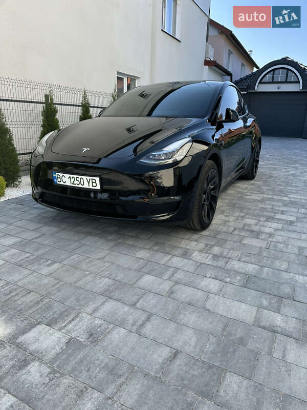 Tesla Model Y 2021