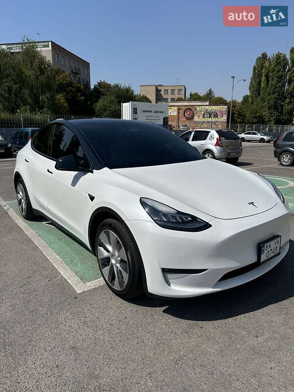 Tesla Model Y 2022 Tesla Model Y 2022
