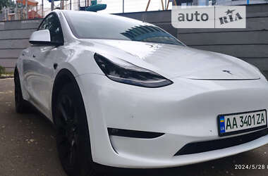 Внедорожник / Кроссовер Tesla Model Y 2021 в Киеве