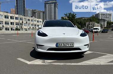 Позашляховик / Кросовер Tesla Model Y 2022 в Києві