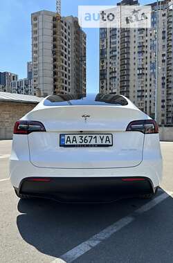 Позашляховик / Кросовер Tesla Model Y 2022 в Києві