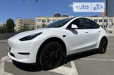 Позашляховик / Кросовер Tesla Model Y 2022 в Києві