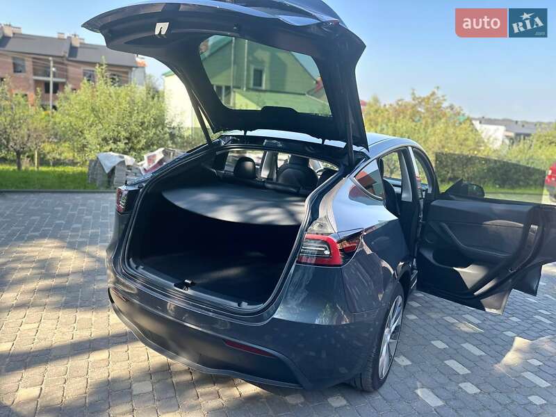 Позашляховик / Кросовер Tesla Model Y 2023 в Львові