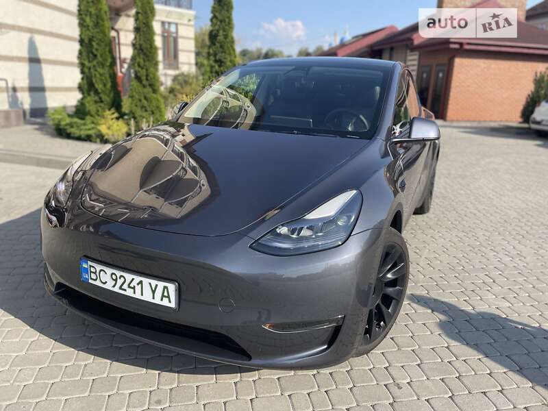 Позашляховик / Кросовер Tesla Model Y 2023 в Червонограді