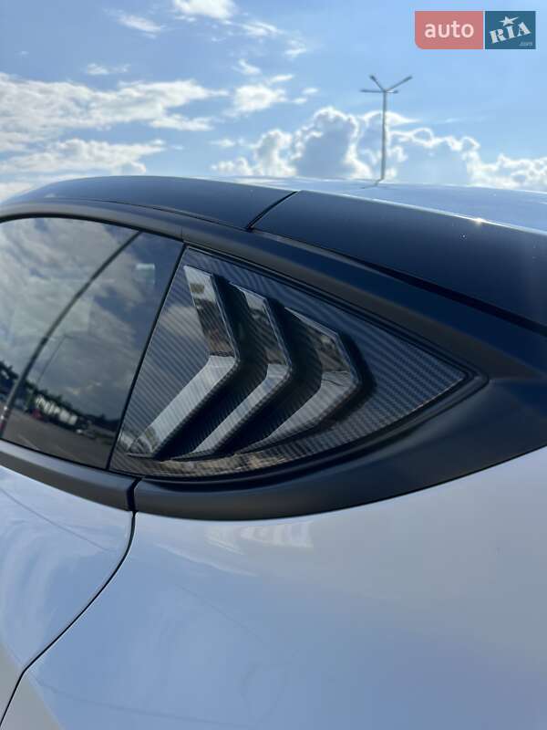 Внедорожник / Кроссовер Tesla Model Y 2023 в Виннице