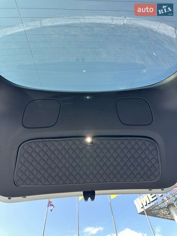 Внедорожник / Кроссовер Tesla Model Y 2023 в Виннице