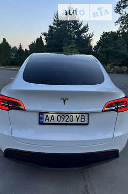 Внедорожник / Кроссовер Tesla Model Y 2021 в Киеве