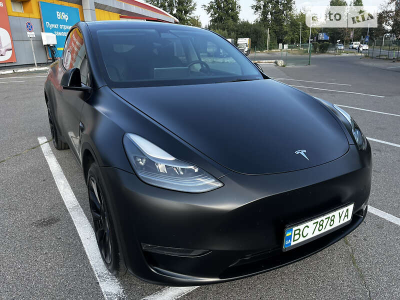 Внедорожник / Кроссовер Tesla Model Y 2023 в Львове