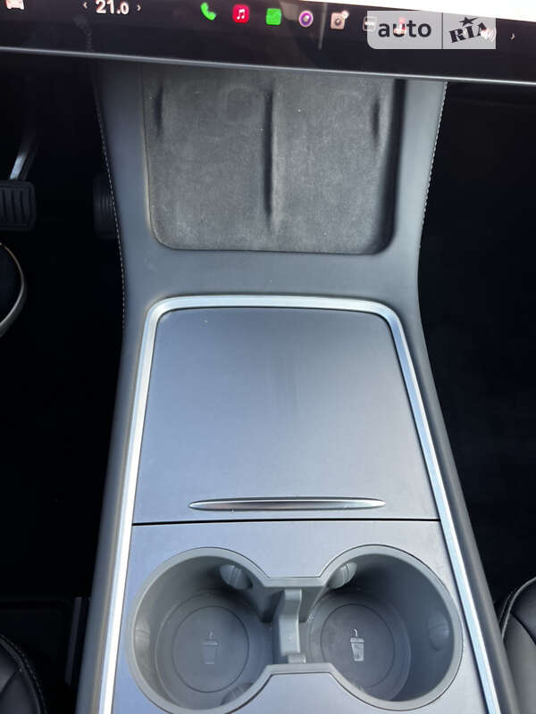 Внедорожник / Кроссовер Tesla Model Y 2023 в Львове