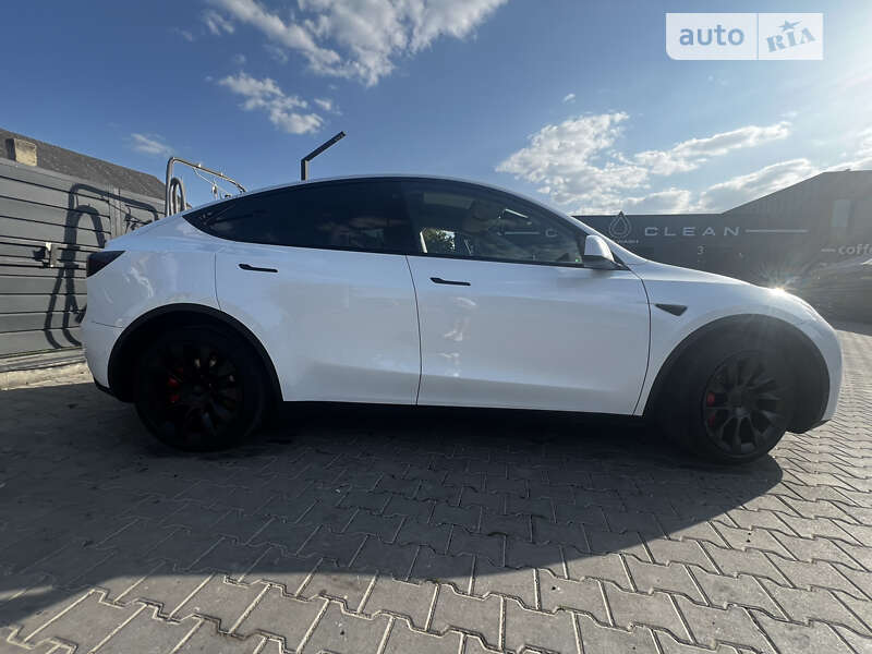 Позашляховик / Кросовер Tesla Model Y 2022 в Чернівцях фото 20 Позашляховик / Кросовер Tesla Model Y 2022 в Чернівцях